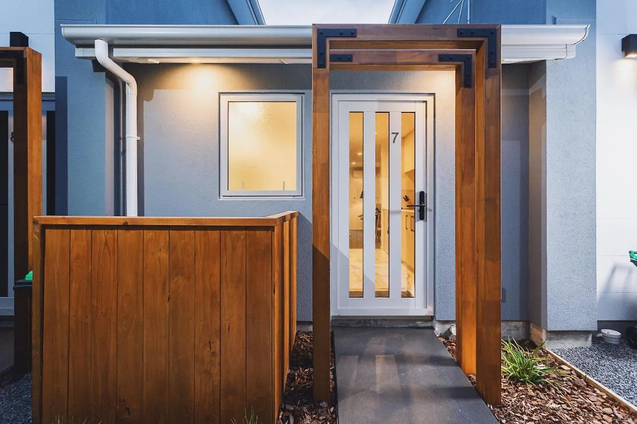 1 Bed Central City Deluxe W/Carpark Christchurch New Zealand